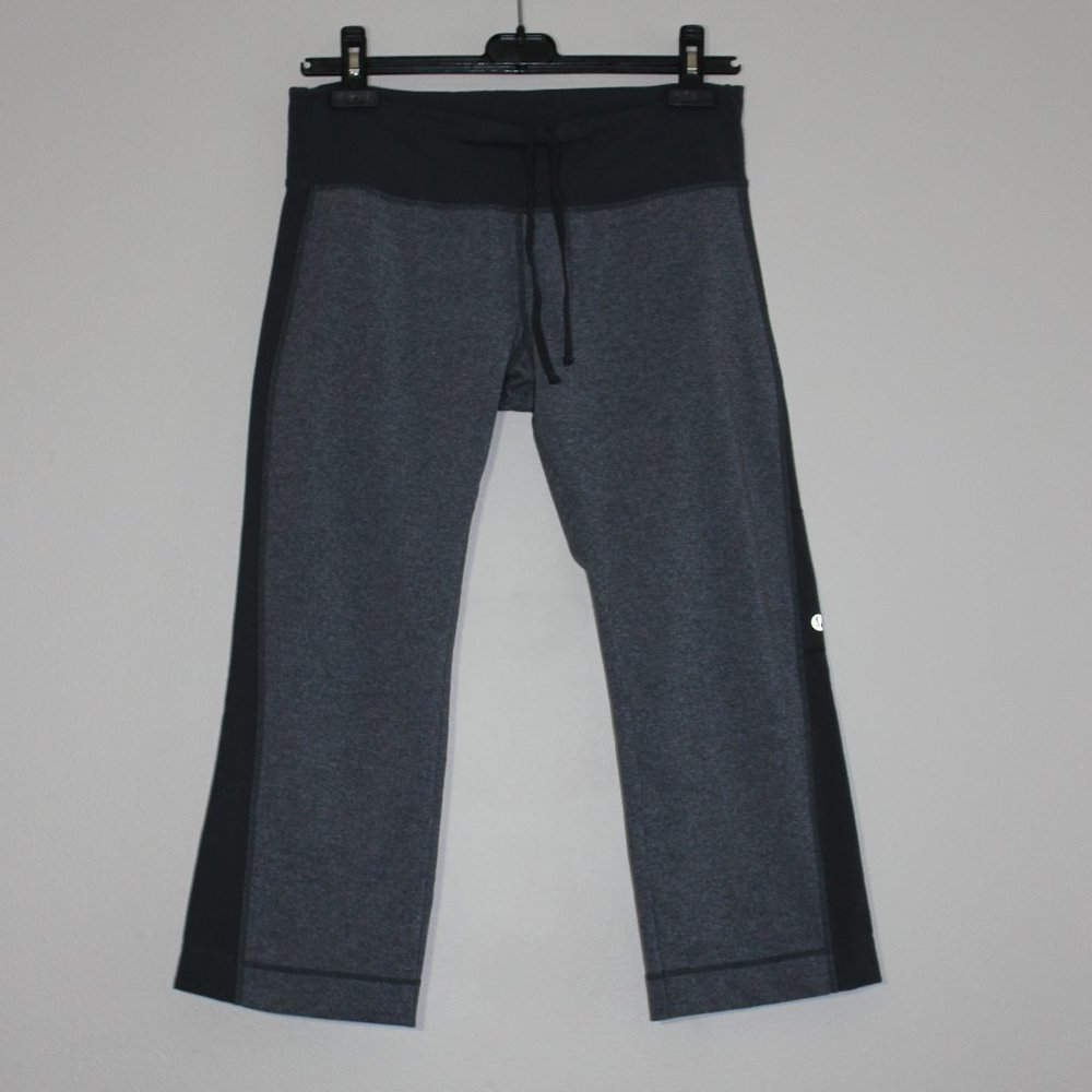 Lululemon Athletica Grey  Capri clam digger crops size 6